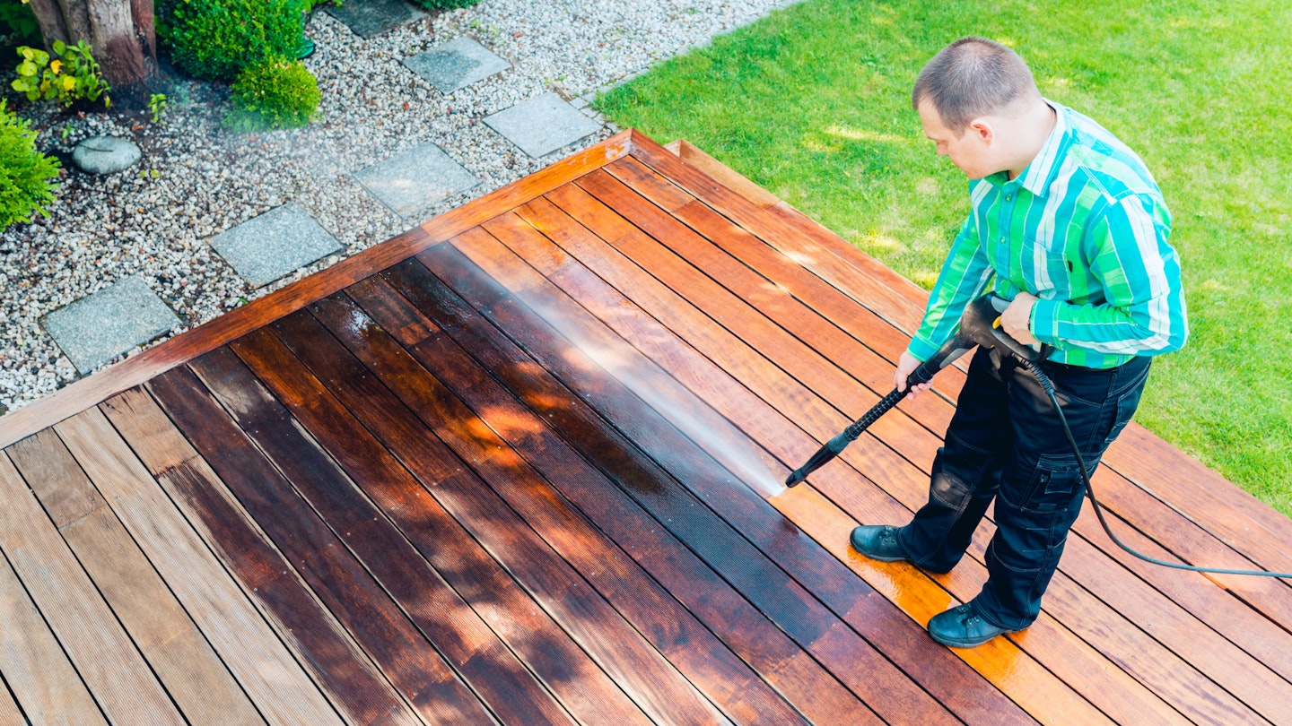 Powerwashing - Image 1